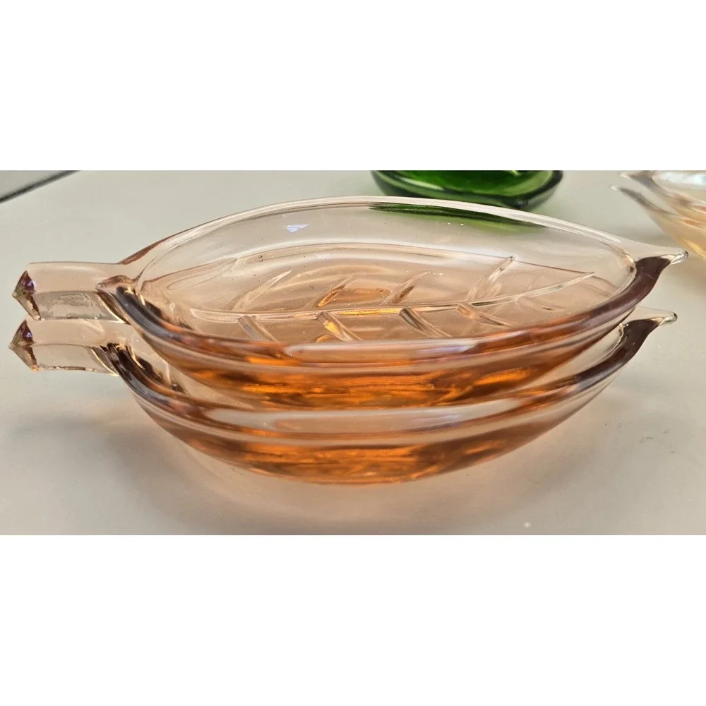 Vintage 60's Color Glass Leaf Shaped Trays 6pcs. 3 Colors B#24